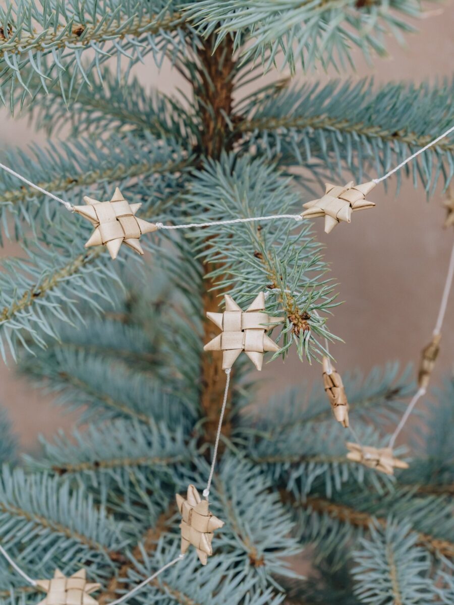 Pakabinama rankų darbo Kalėdinės eglutės girlianda „Žvaigždės“