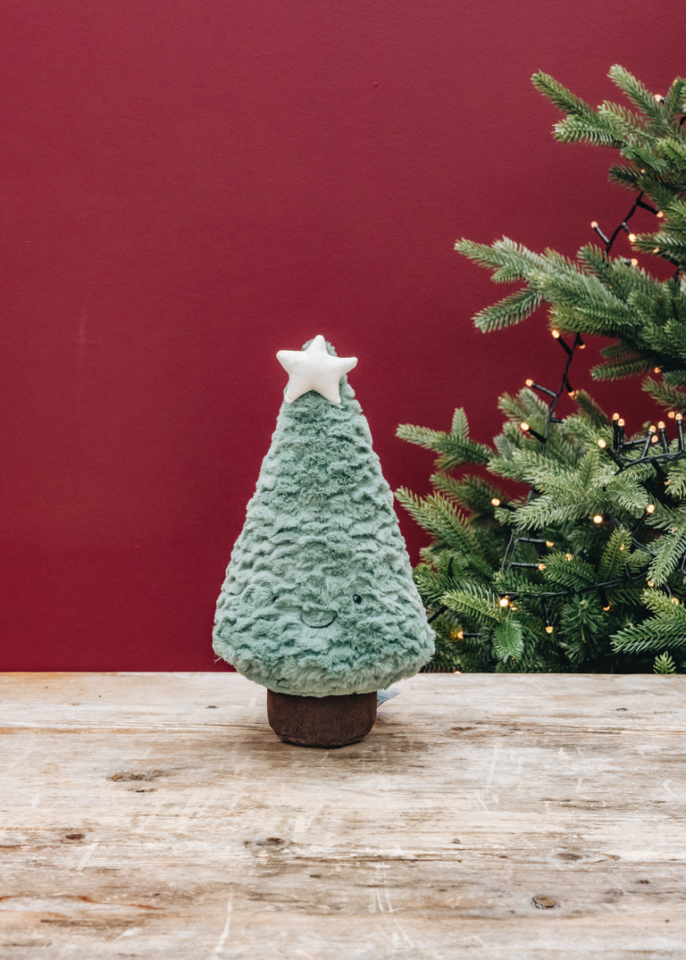 Rankų darbo minkštas pliušinis žaislas vaikams iš medvilnės „Eglutė“