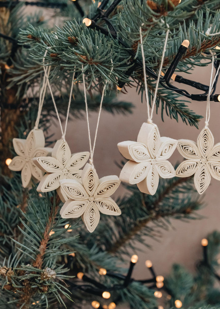Pakabinama rankų darbo Kalėdinės eglutės dekoracija, 6 vnt. rinkinys
