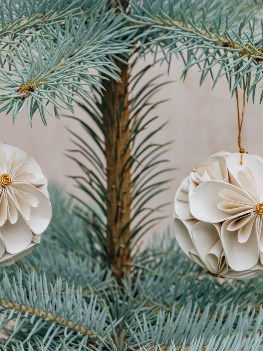 Pakabinama rankų darbo Kalėdinės eglutės dekoracija, 2 vnt. rinkinys