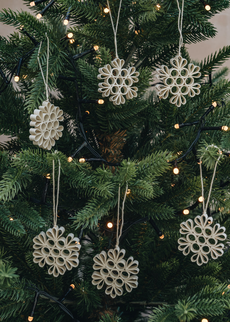 Pakabinama rankų darbo Kalėdinės eglutės dekoracija, 6 vnt. rinkinys