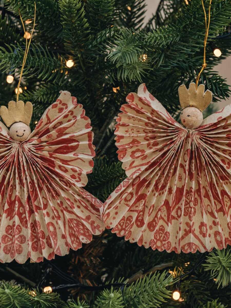 Pakabinama rankų darbo Kalėdinės eglutės dekoracija, 2 vnt. rinkinys