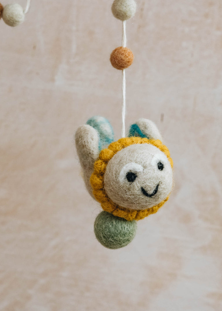 Pakabinama rankų darbo dekoracija iš veltinio „Jūros gyvūnai“