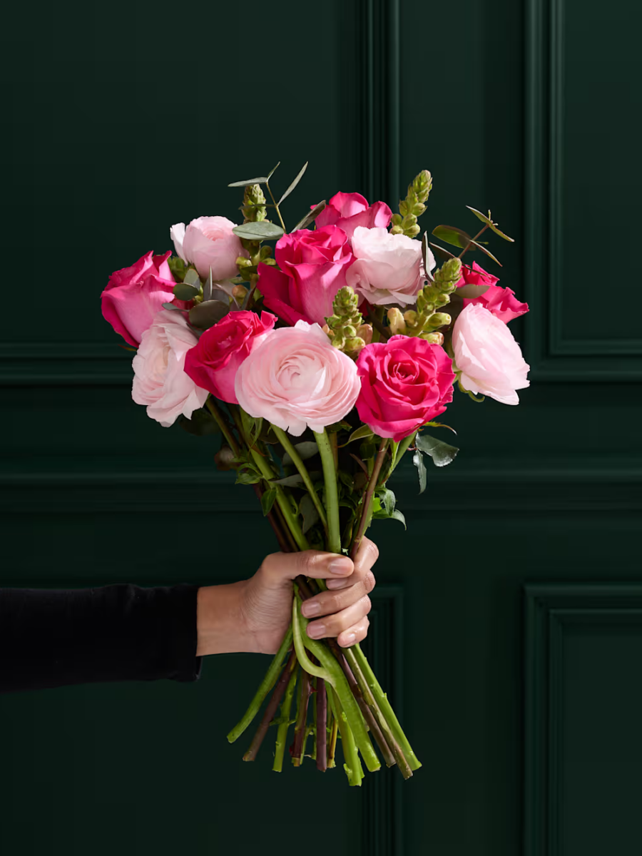 Švelniai rožinių vėdrynų ir rožių gėlių puokštė